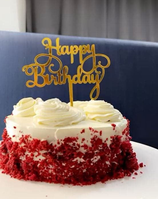 Classic Red Velvet Celebration Cake tuotekuva